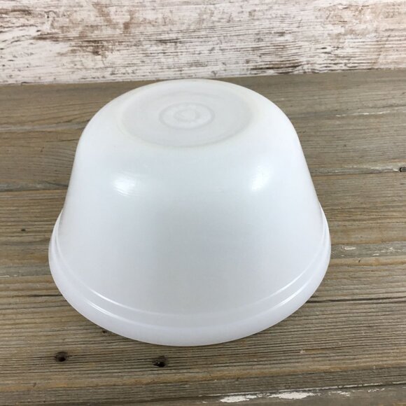 Vintage Federal White Milk Glass Oven Ware Mixing Bowl 7" Double Band F Shield - Picture 6 of 7